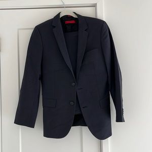 HUGO navy suit